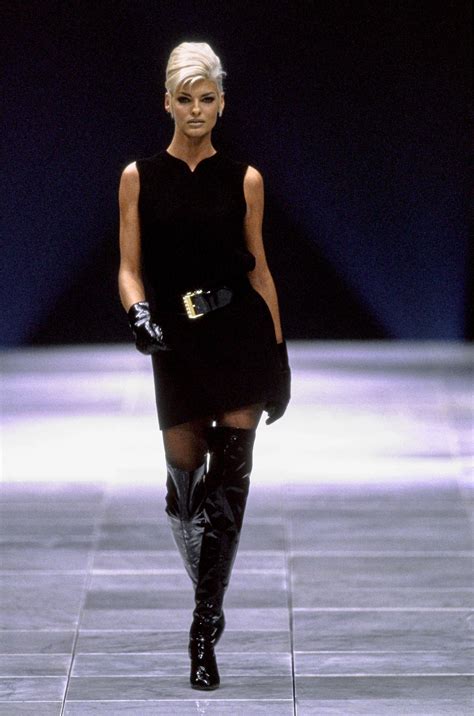 versace fashion show 1991|donatella versace current picture.